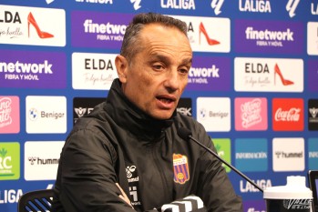 Jos&eacute; Luis Oltra: "El Elche va a ser el equipo m&aacute;s dif&iacute;cil al que nos vamos a enfrentar desde mi llegada"