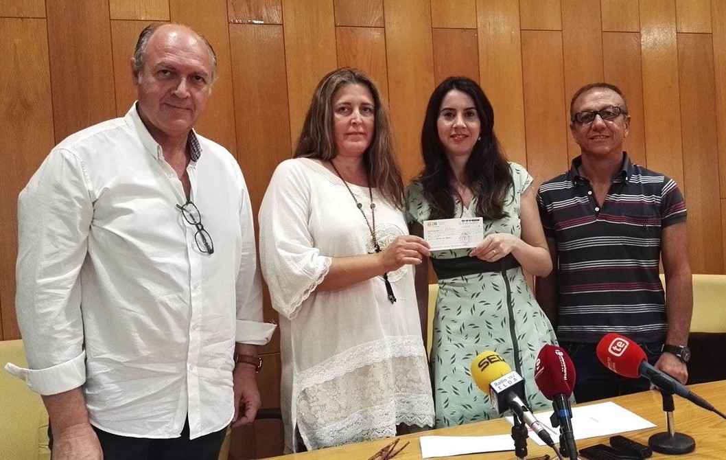 Gramática Parda recauda 700 euros para las ayudas a la alimentación infantil Gramática Parda recauda 700 euros para las ayudas a la alimentación infantil