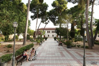 Los festeros de Petrer mueven la Entrada de Bandas pero no el Castillo de Embajadas