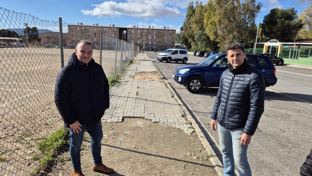 El PP denuncia el abandono y la falta de accesibilidad en varias calles del Almafr&aacute;