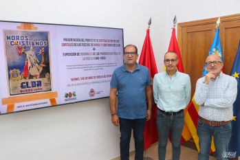 Los primeros carteles originales de Moros y Cristianos a exposici&oacute;n