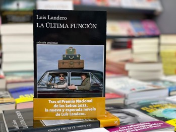 "La &uacute;ltima funci&oacute;n" de Luis Landero