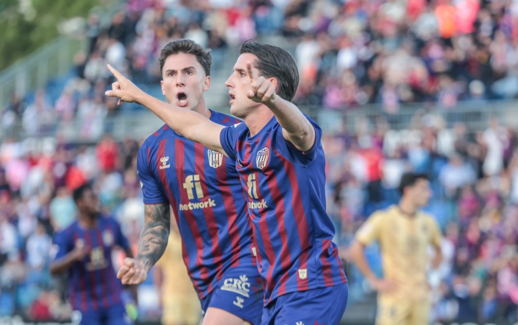 Victoria del Eldense ante el Málaga para seguir soñando (1-0) Victoria del Eldense ante el Málaga para seguir soñando (1-0)