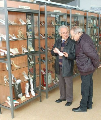 La industria del calzado pierde a uno de sus iconos en los a&ntilde;os 60. Roberto Santos Noguer&oacute;n