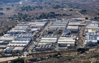 El paro baja en 176 personas en Elda y Petrer