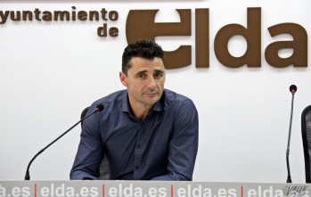 El PP critica el equipo de gobierno no saque la contrata de parque y jardines "mientras los &aacute;rboles se secan"