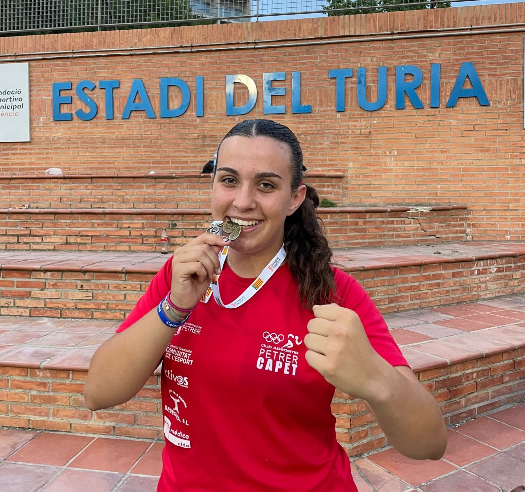 Anhara Ortega campeona autonómica de lanzamiento de peso Anhara Ortega campeona autonómica de lanzamiento de peso