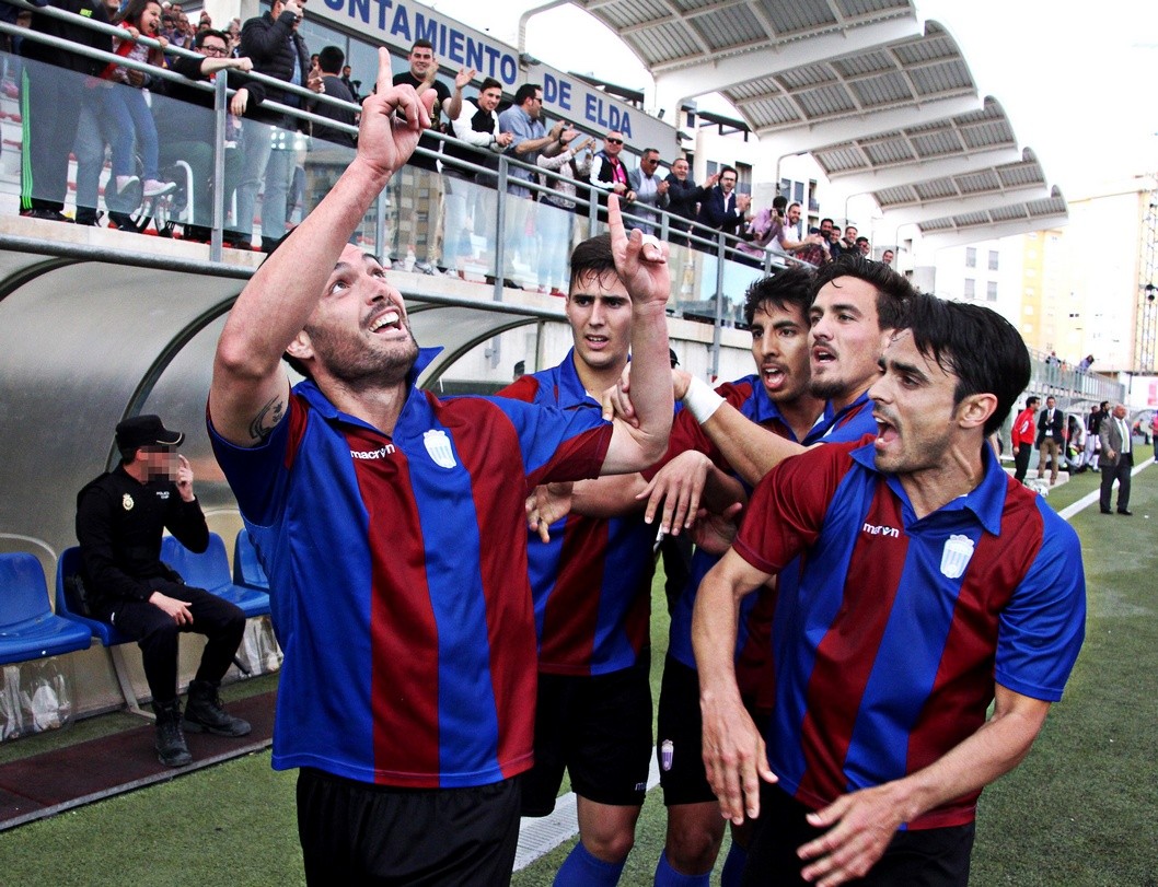 El Eldense da un paso de gigante derrotando al líder (3-2) El Eldense da un paso de gigante derrotando al líder (3-2)