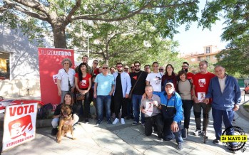 La coordinadora de IU visita Elda para estudiar el sello de calidad para el calzado