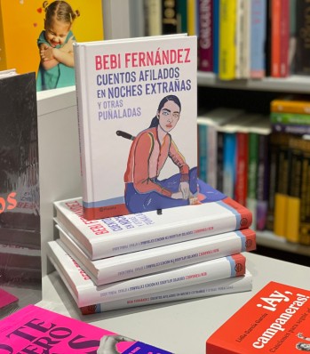 "Cuentos afilados en noches extra&ntilde;as y otras pu&ntilde;aladas" de Bebi Fern&aacute;ndez