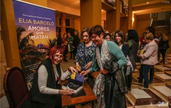 Elia Barcel&oacute;, premio Miguel Hern&aacute;ndez de Literatura por su trayectoria literaria