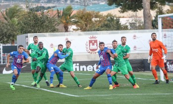 El Eldense vuelve a ganar y comparte liderato (2-0)