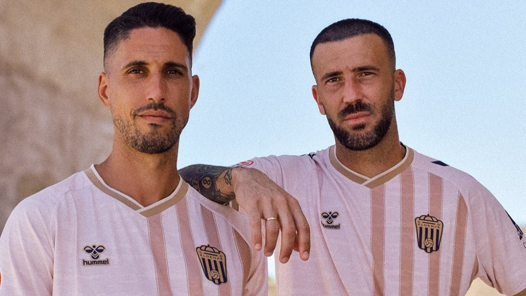El Eldense ya tiene su segunda equipación para la campaña 2025/26 El Eldense ya tiene su segunda equipación para la campaña 2025/26