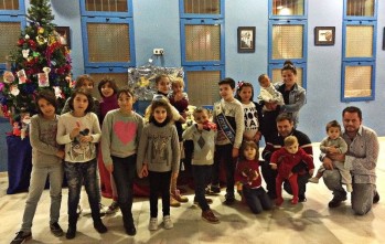 Los peque&ntilde;os Realistas participan en la actividad "Decora tu comparsa"