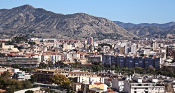 El Ayuntamiento rebaja un 4% el IBI aunque la mitad de las viviendas pagar&aacute;n m&aacute;s por la revisi&oacute;n catastral