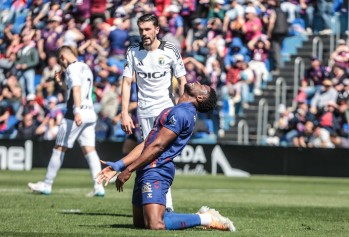 El Eldense pelea hasta el final pero no consigue pasar del empate ante el Burgos (0-0)