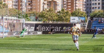 Al Eldense le pitan tres penaltis seguidos despu&eacute;s de ocho a&ntilde;os