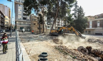 La nueva Plaza Joan Mir&oacute; no podr&aacute; conservar la fuente de 1905 debido a su mal estado
