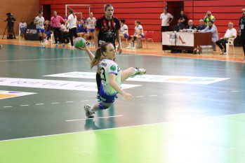 El Elda Prestigio da un golpe en la mesa ante el Cicar Lanzarote (32-19)