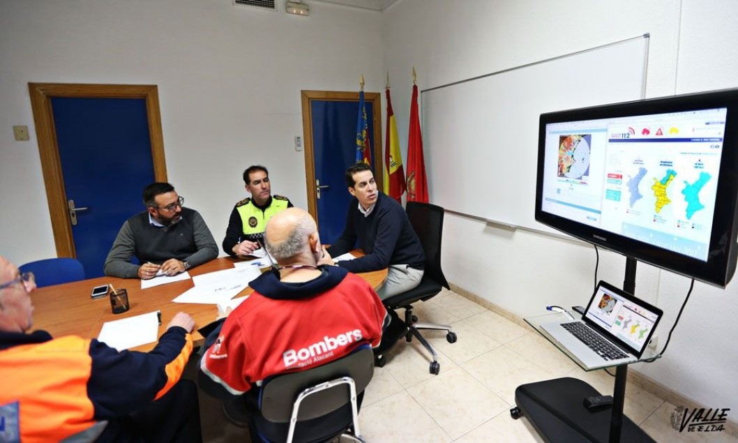 Elda suspende las competiciones deportivas y cierra parques por el riesgo de fuertes lluvias Elda suspende las competiciones deportivas y cierra parques por el riesgo de fuertes lluvias