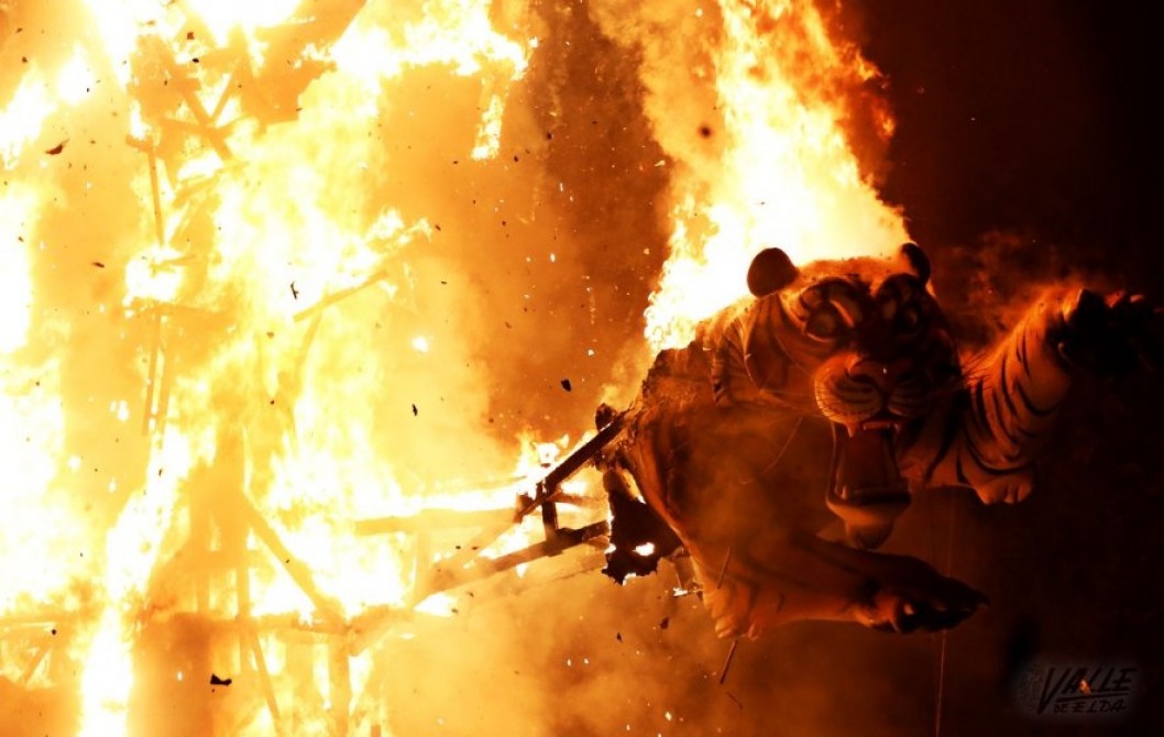 El fuego purificador pone fin a unas intensas fiestas de Fallas El fuego purificador pone fin a unas intensas fiestas de Fallas