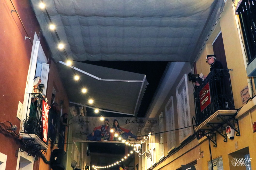 La "Embajá de la calle del Marqués" volvió a sacar los colores de la ciudad La "Embajá de la calle del Marqués" volvió a sacar los colores de la ciudad