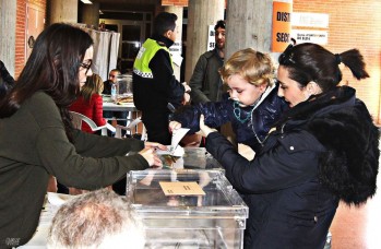 Elda vive la jornada de elecciones con una alta participaci&oacute;n 