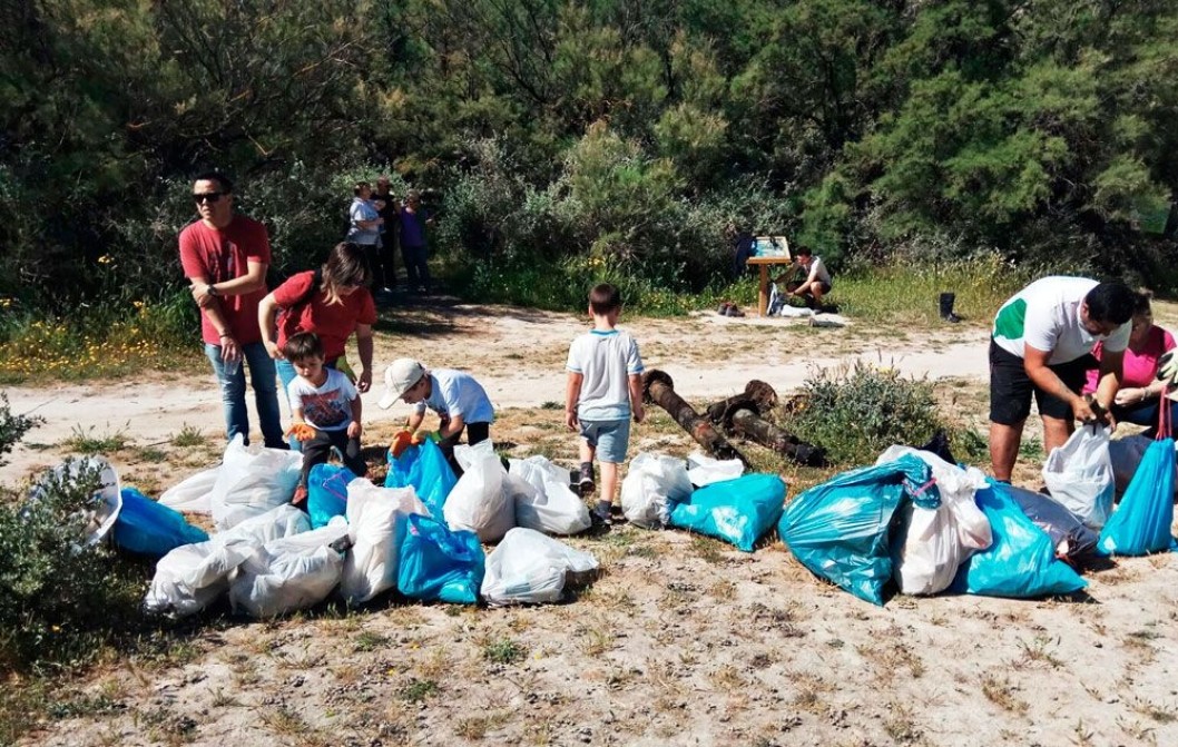 Medio Ambiente y la colaboración ciudadana consiguen un pantano más limpio Medio Ambiente y la colaboración ciudadana consiguen un pantano más limpio