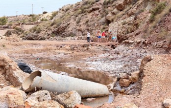 El Clot de la Sal, en tierra de nadie