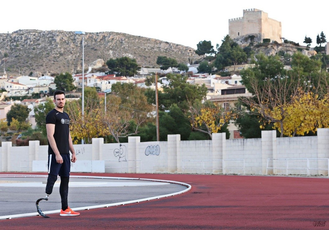 El atleta Alejandro Marín participará hoy en el programa del periodista Jon Sistiaga "Tabú" en #0 El atleta Alejandro Marín participará hoy en el programa del periodista Jon Sistiaga "Tabú" en #0