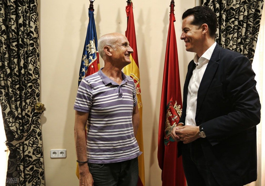 El equipo de gobierno de Elda destaca en su primer año de gestión “el cambio de actitud, la transparencia y el diálogo” El equipo de gobierno de Elda destaca en su primer año de gestión “el cambio de actitud, la transparencia y el diálogo”