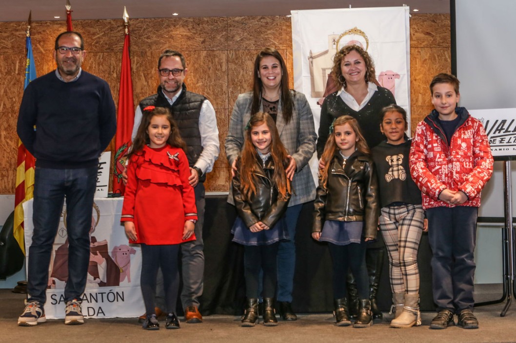 Los estudiantes de 3º y 4º de Primaria muestran su arte en el Concurso de dibujo infantil Valle de Elda con San Antón Los estudiantes de 3º y 4º de Primaria muestran su arte en el Concurso de dibujo infantil Valle de Elda con San Antón