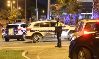 La Polic&iacute;a de Elda y Petrer se une para luchar contra los botellones
