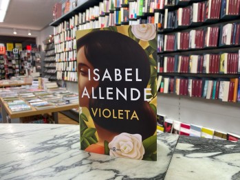"Violeta" de Isabel Allende