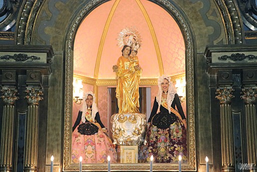 Flores para los Santos Patronos en Fallas