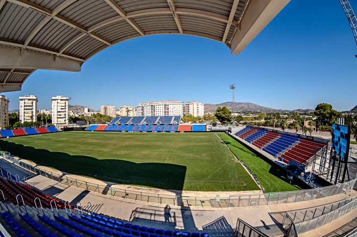 Messi valora una nueva ciudad deportiva para el CD Eldense