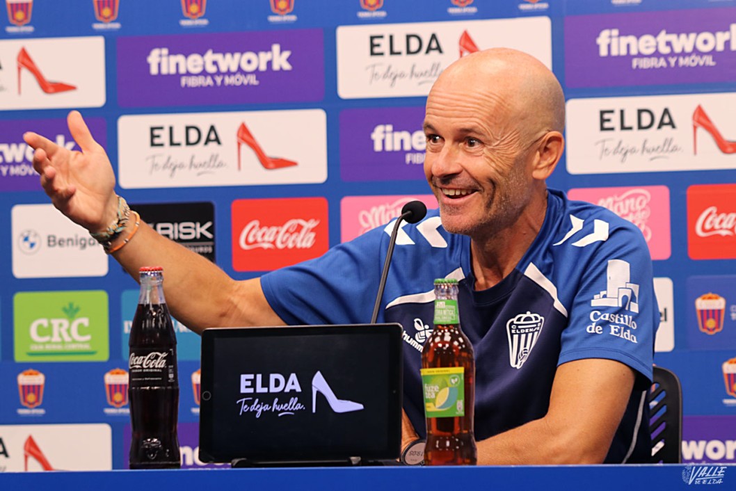 Javi Cabello: "El Sabadell será intenso y agresivo y tendremos que estar a la altura" Javi Cabello: "El Sabadell será intenso y agresivo y tendremos que estar a la altura"