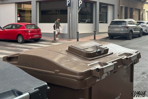 Los nuevos contenedores de org&aacute;nico y resto ya son una realidad en Elda