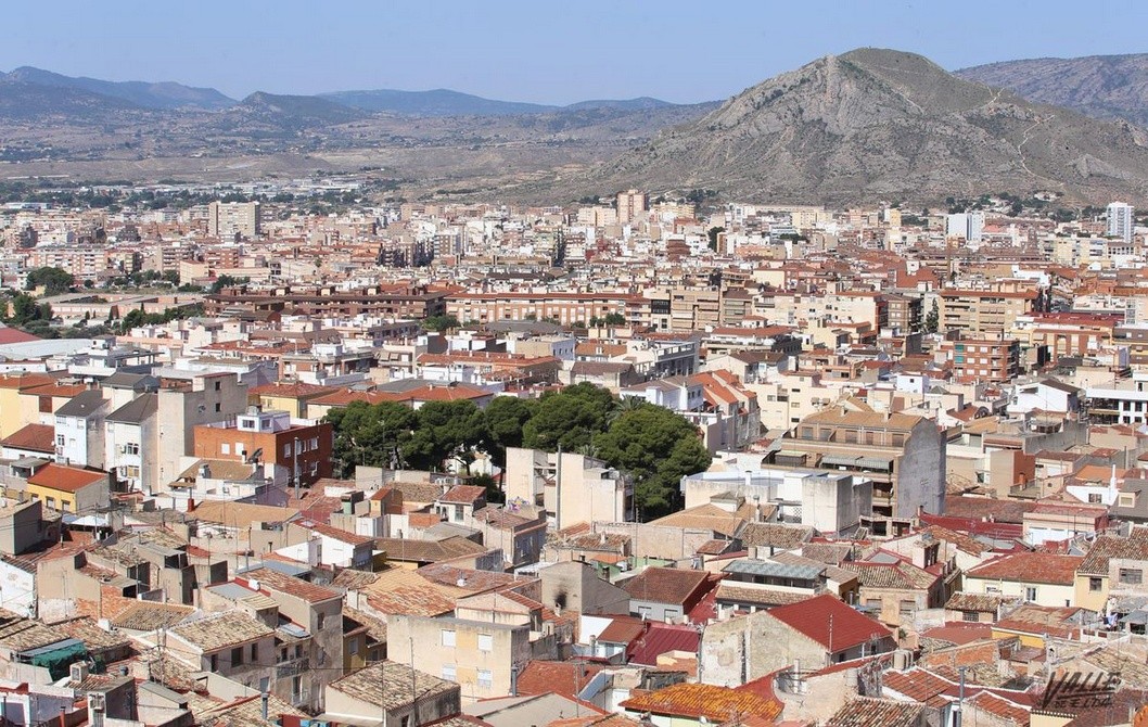 Petrer reduce la deuda a 34 euros por habitante Petrer reduce la deuda a 34 euros por habitante