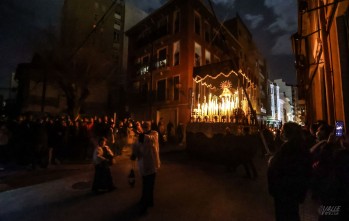 Silencio y Soledad en la noche m&aacute;s conmovedora