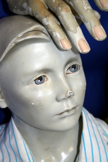 El Atrio de Gea: Proceso de restauraci&oacute;n  b&aacute;sico de una escultura
