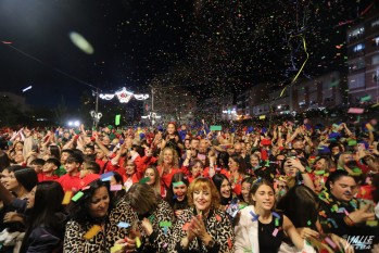 Petrer cant&oacute; a la fiesta